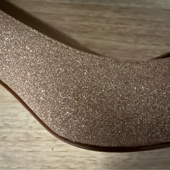 New Banana Republic Madison Kitten Heels Size 8.5 Champagne Glitter - Picture 8 of 11